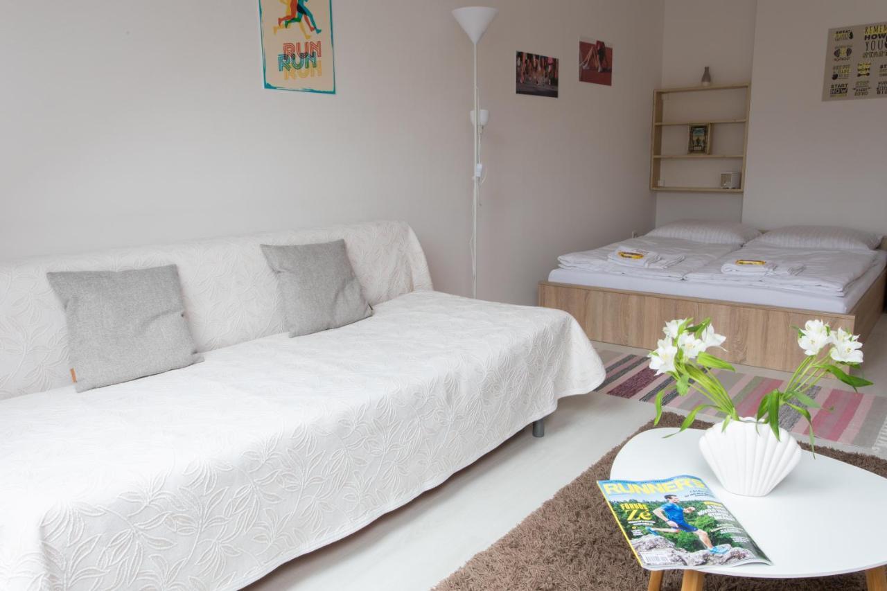 Aida Sport Apartman เอ็กเกอร์ ภายนอก รูปภาพ